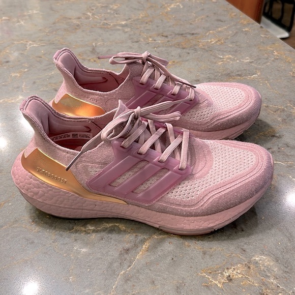 adidas Shoes - Women’s Adidas Ultraboost 21 Shoes